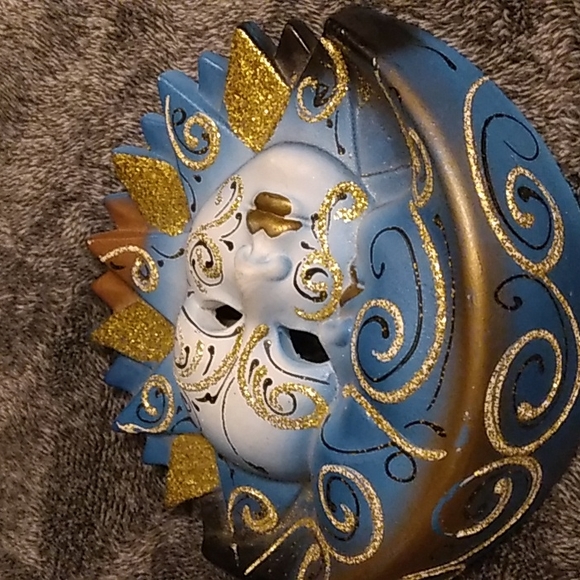 Authentic Maschera del Galeone Mask Sun  and Moon  Ornament - Picture 3 of 7